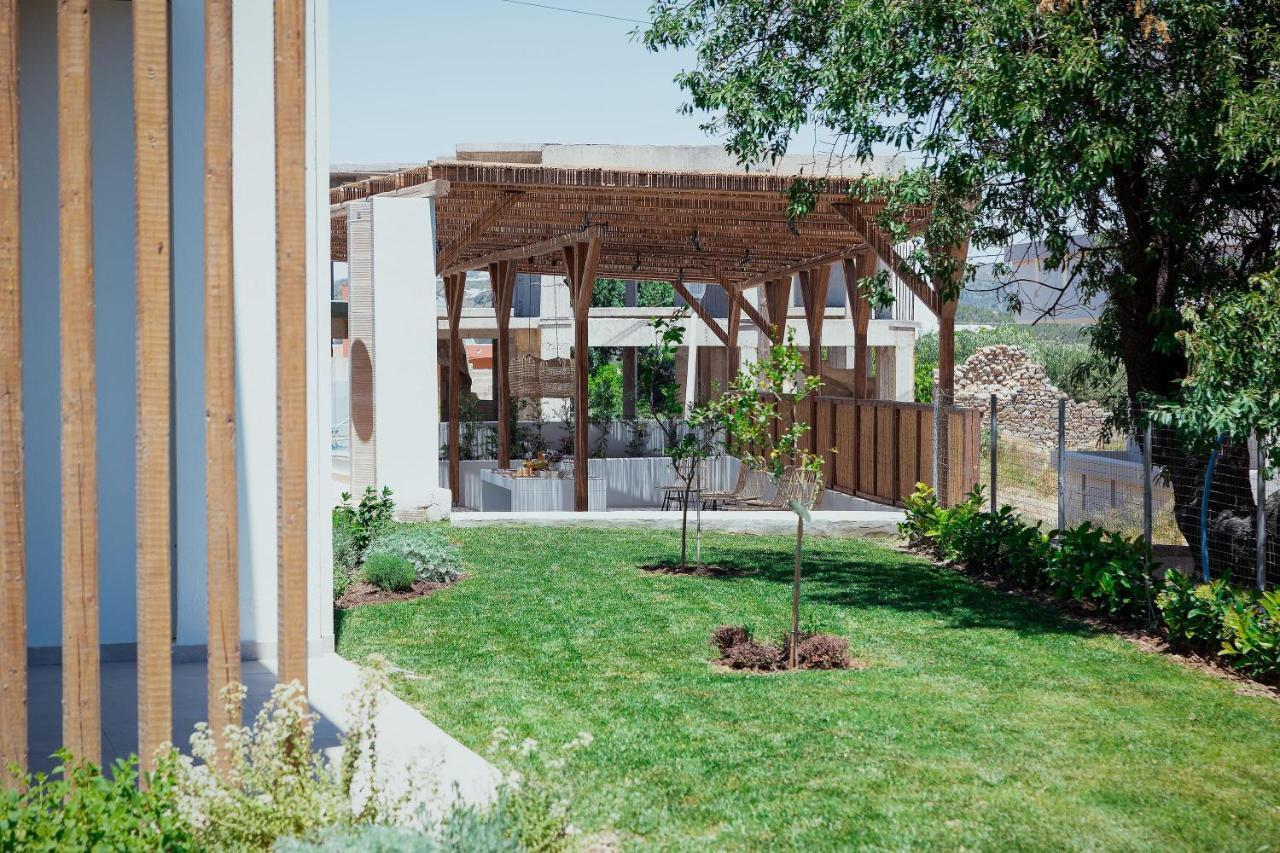 Kipos Suites & Apartments (Adults Only) Gennadi Bagian luar foto